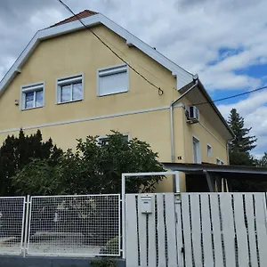 Mark's House Homestay szállás